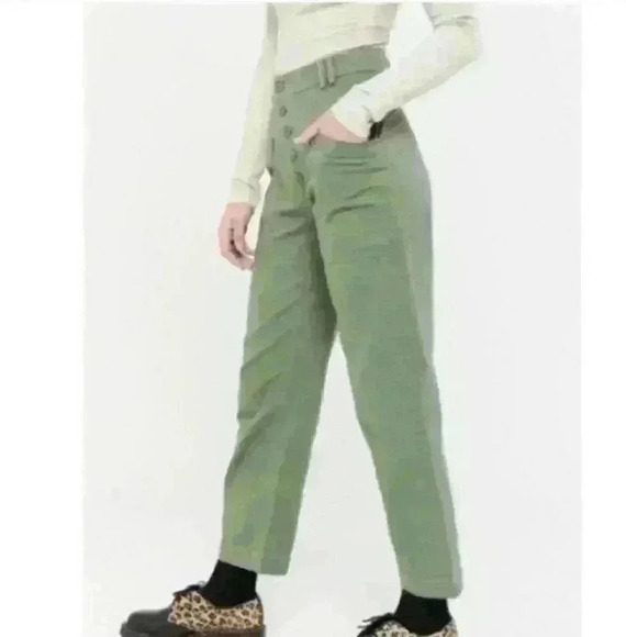 Urban Outfitters Green High Rise Button Fly Straight Cargo Pocket Pants - Picture 1 of 3